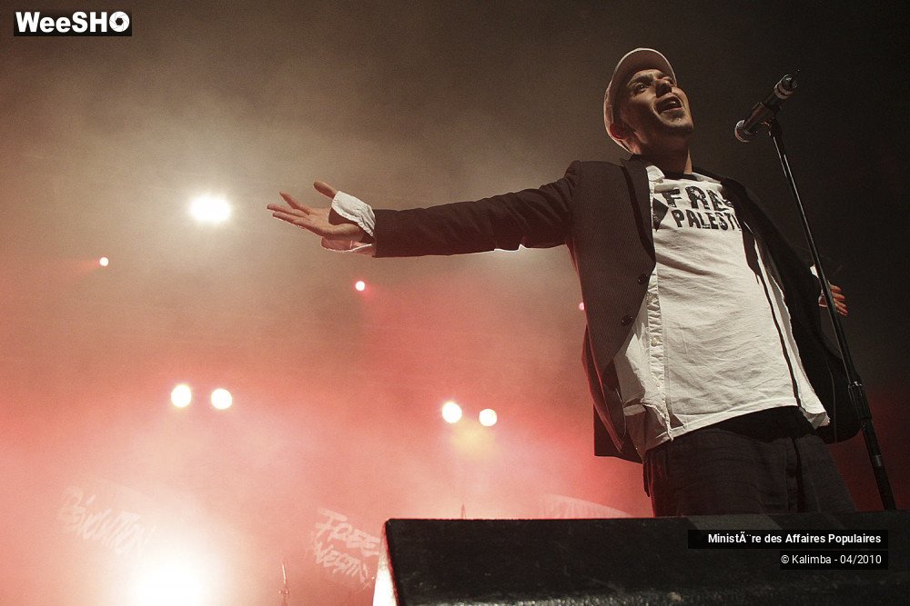 30/38 photos du spectacle Ministère des Affaires Populaires