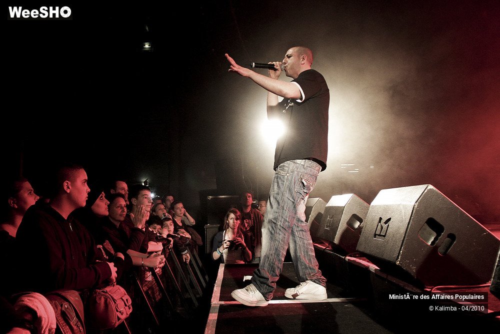 31/38 photos du spectacle Ministère des Affaires Populaires