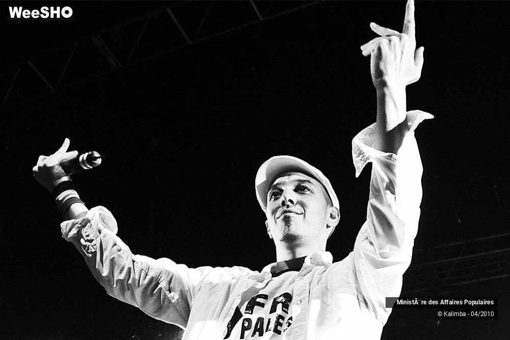 33/38 photos du spectacle Ministère des Affaires Populaires