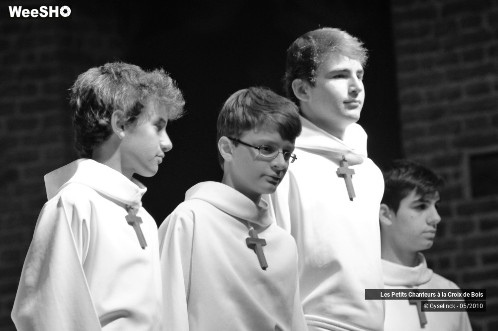 1/28 photos du spectacle Les Petits Chanteurs à la Croix de Bois