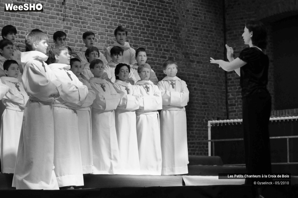 5/28 photos du spectacle Les Petits Chanteurs à la Croix de Bois