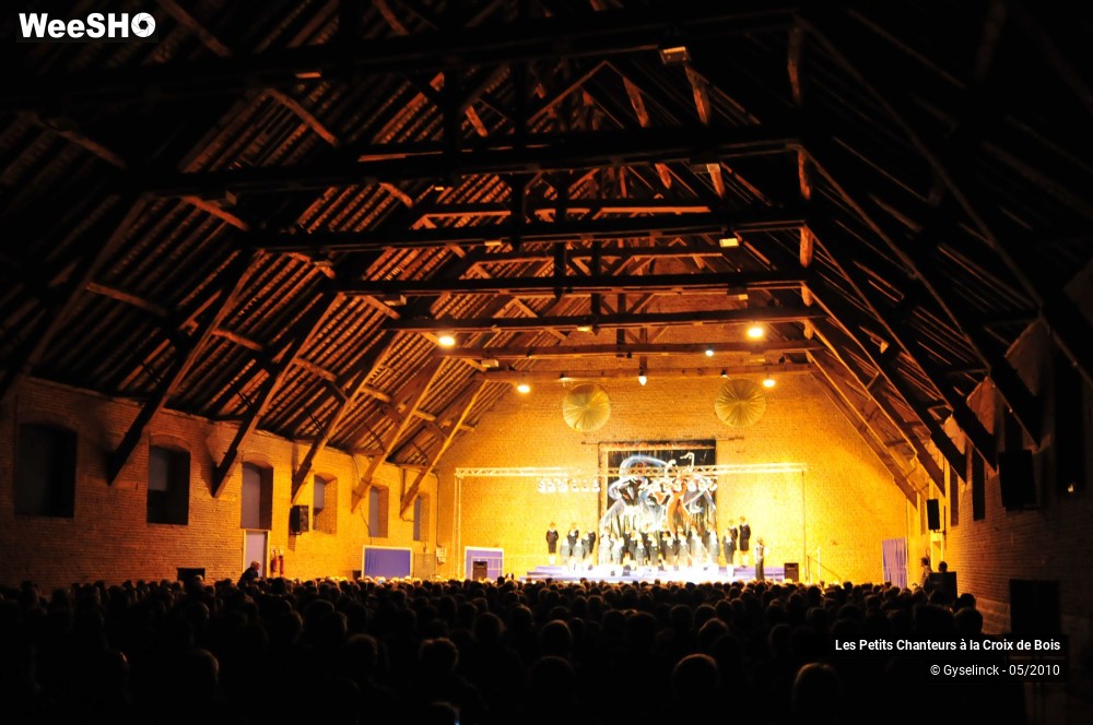 9/28 photos du spectacle Les Petits Chanteurs à la Croix de Bois