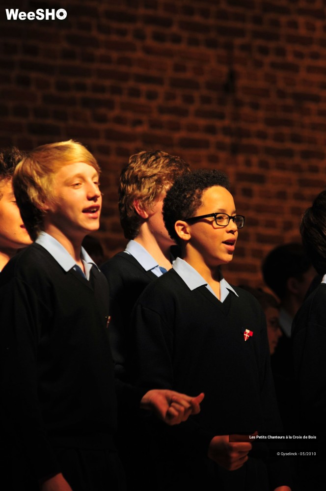 12/28 photos du spectacle Les Petits Chanteurs à la Croix de Bois