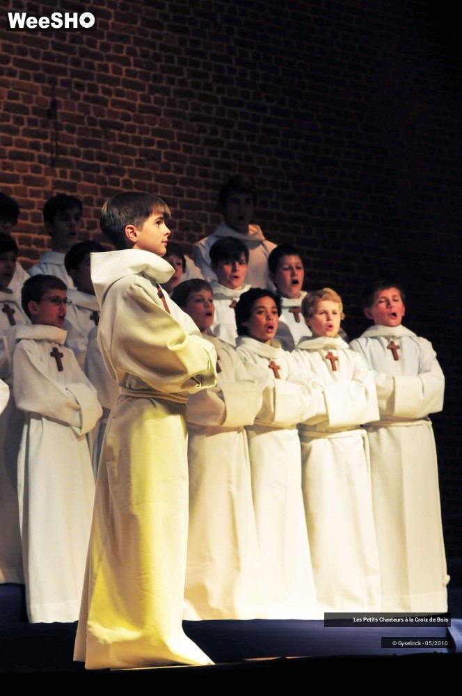 13/28 photos du spectacle Les Petits Chanteurs à la Croix de Bois