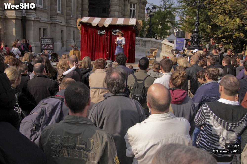 4/43 photos du spectacle Les Rues Joyeuses Ambiance 1