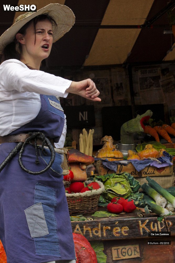 1/29 photos du spectacle Andrée Kupp, dresseuse de Légumes