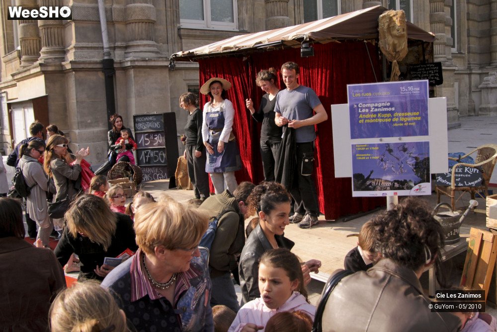 21/29 photos du spectacle Andrée Kupp, dresseuse de Légumes