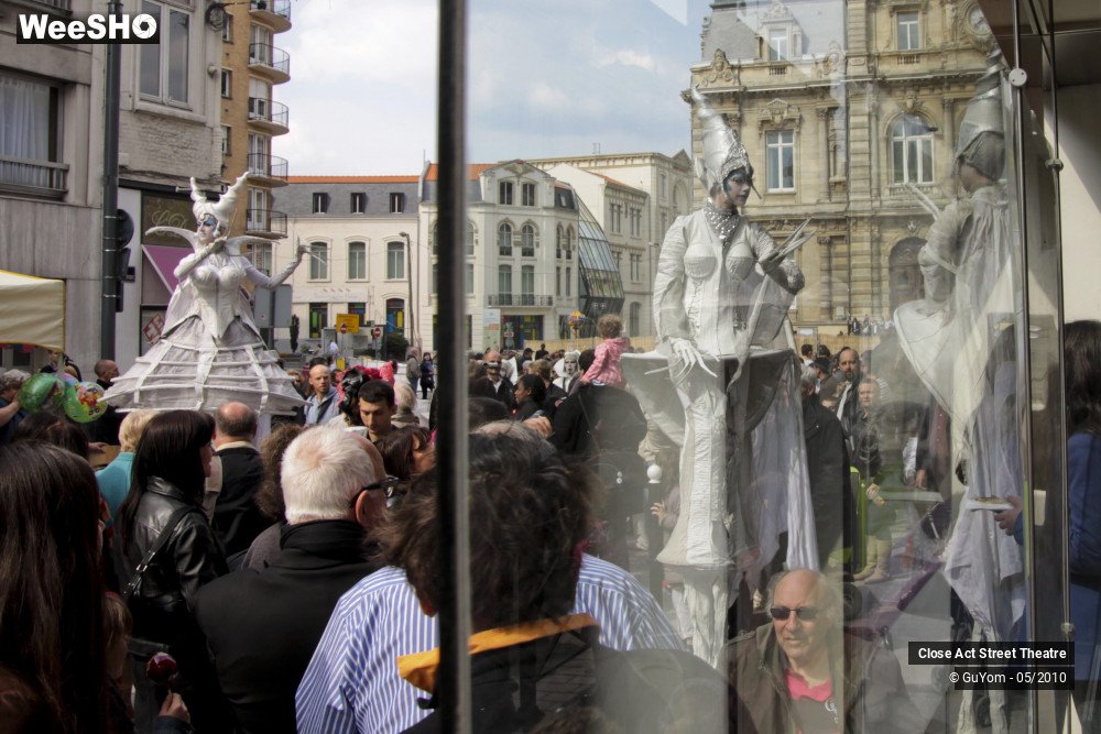 45/50 photos du spectacle White Wings