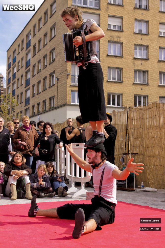 2/30 photos du spectacle L'Ecole du Cirque de Lomme 2
