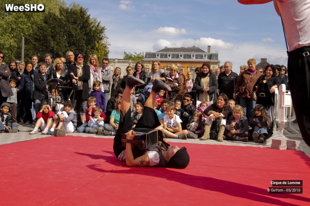 22/30 photos du spectacle L'Ecole du Cirque de Lomme 2