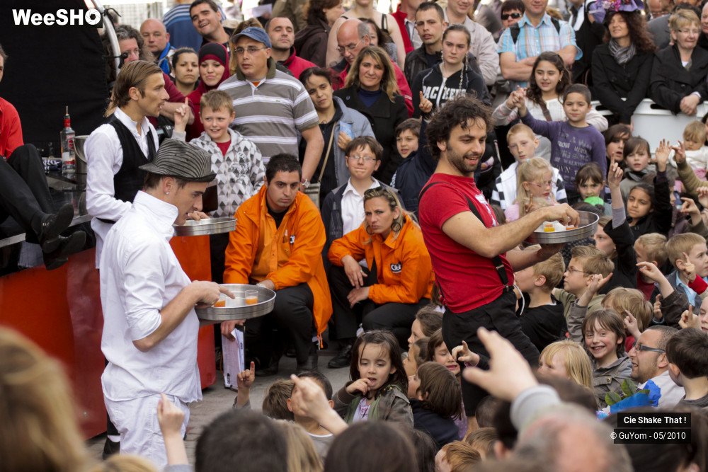 35/50 photos du spectacle Shake That !