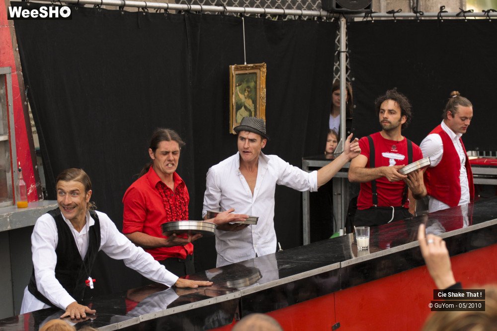 36/50 photos du spectacle Shake That !