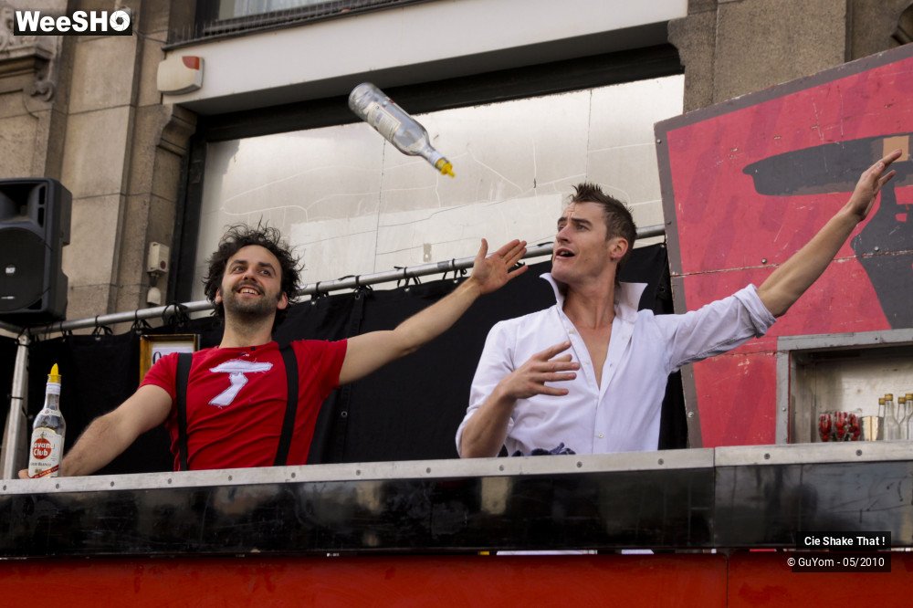 37/50 photos du spectacle Shake That !