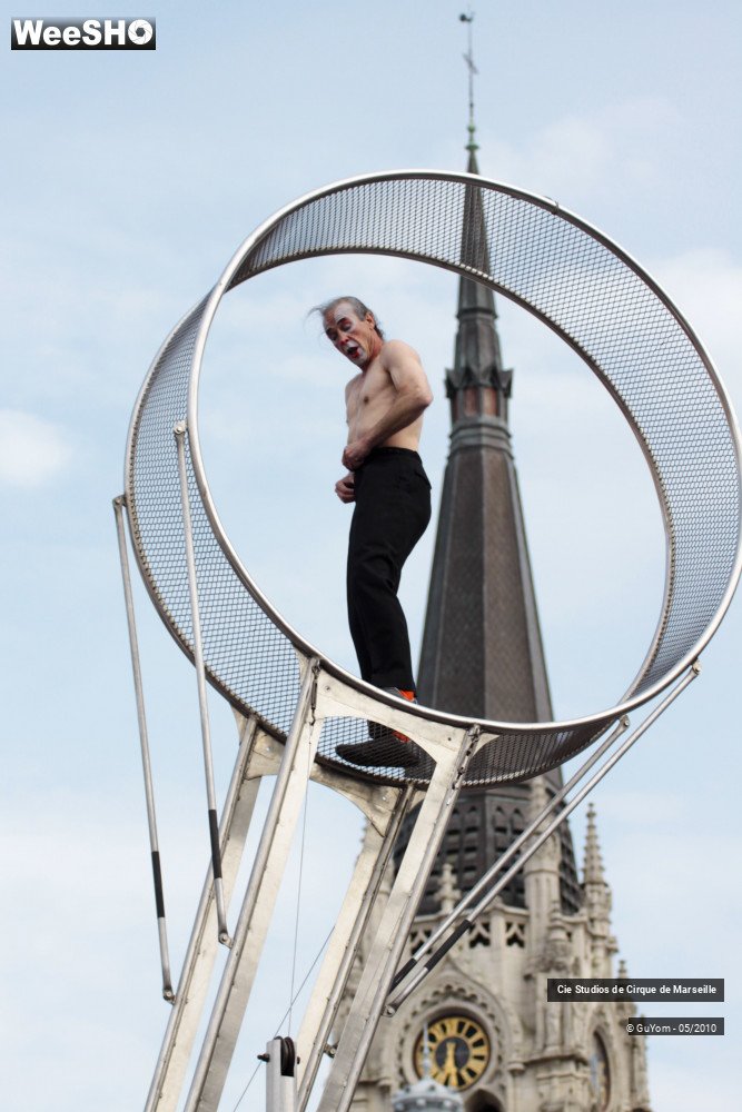 12/50 photos du spectacle La Roue de la Mort 2