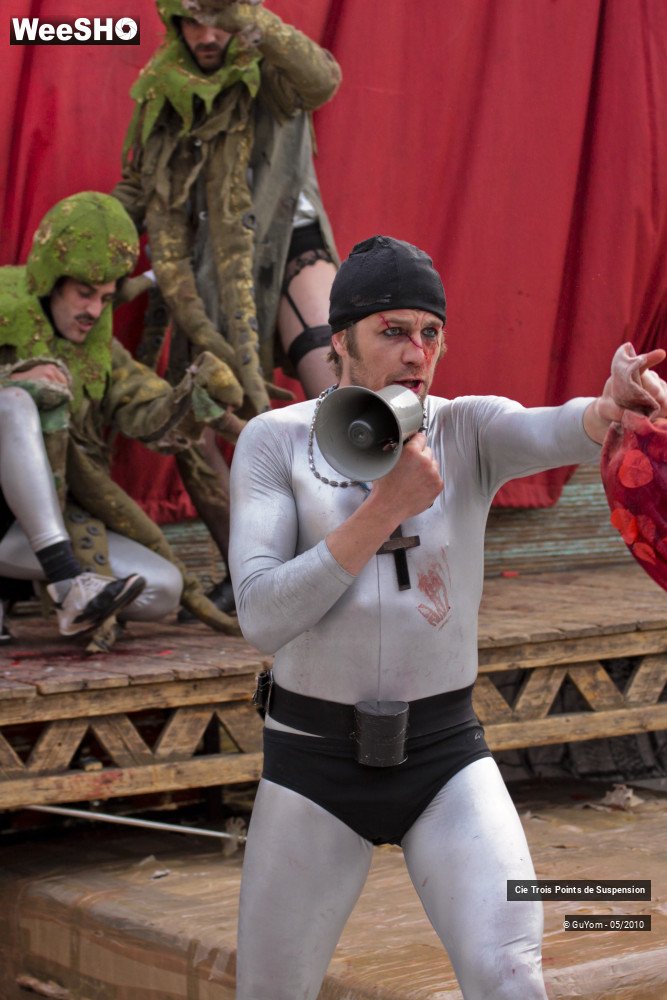 6/46 photos du spectacle Voyage en Bordure du Bord du Bout du Monde 1