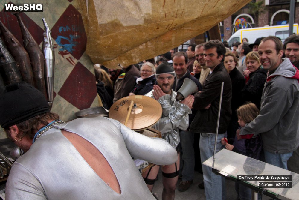 10/46 photos du spectacle Voyage en Bordure du Bord du Bout du Monde 1