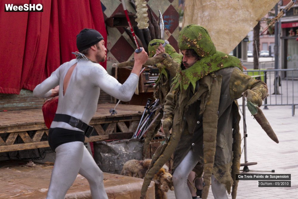 11/46 photos du spectacle Voyage en Bordure du Bord du Bout du Monde 1