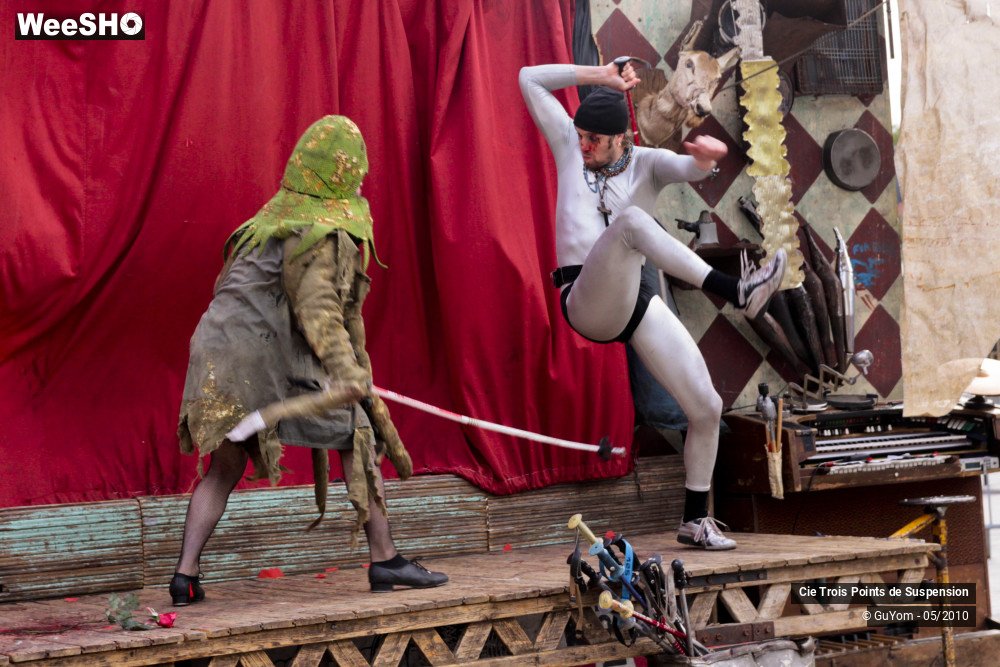 16/46 photos du spectacle Voyage en Bordure du Bord du Bout du Monde 1