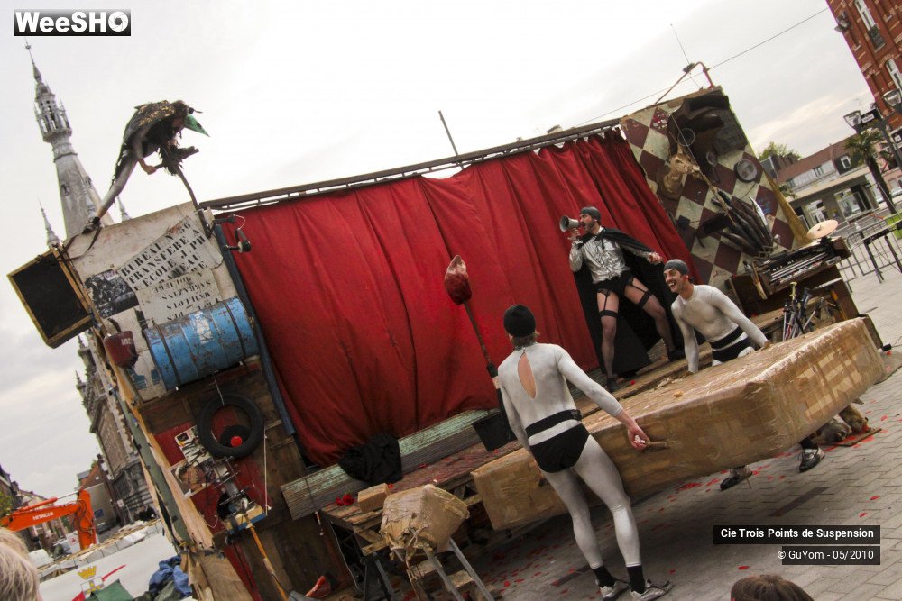 34/46 photos du spectacle Voyage en Bordure du Bord du Bout du Monde 1