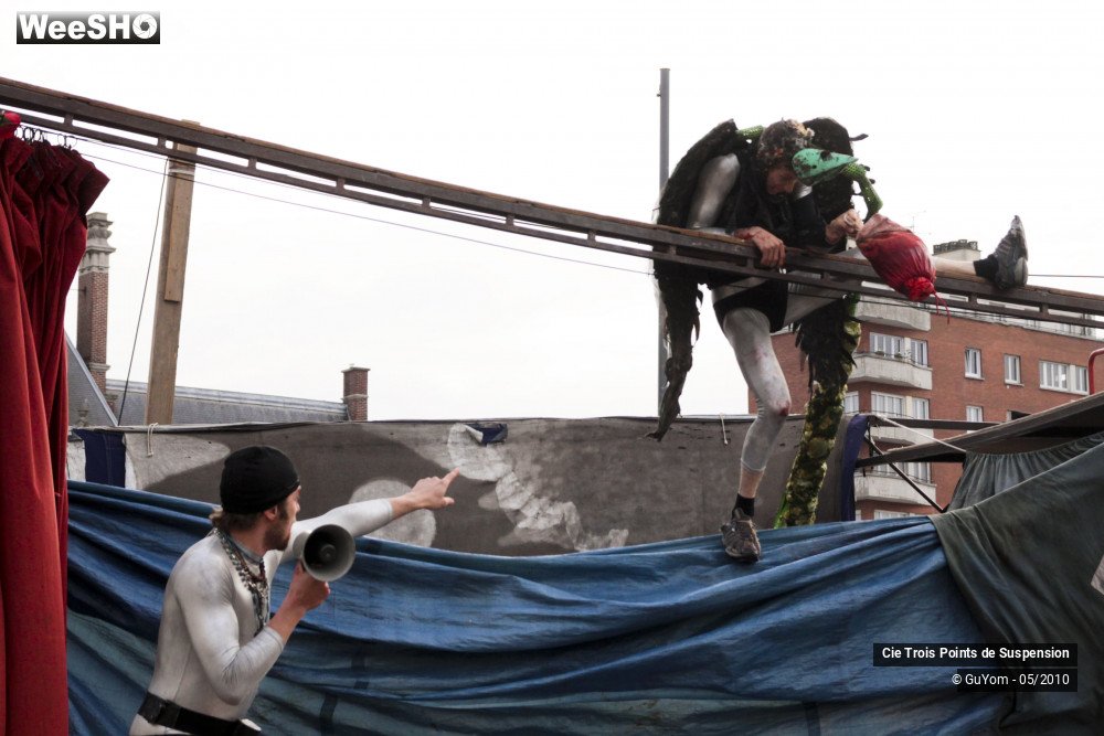 38/46 photos du spectacle Voyage en Bordure du Bord du Bout du Monde 1