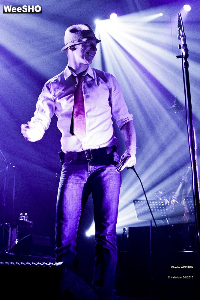 5/39 photos du spectacle Charlie WINSTON