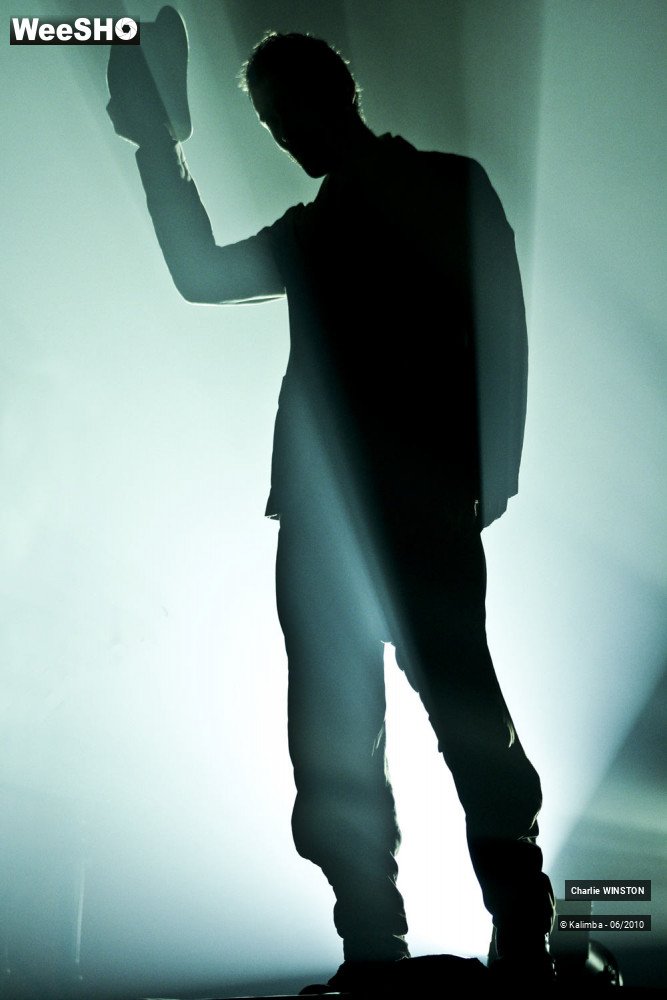 6/39 photos du spectacle Charlie WINSTON