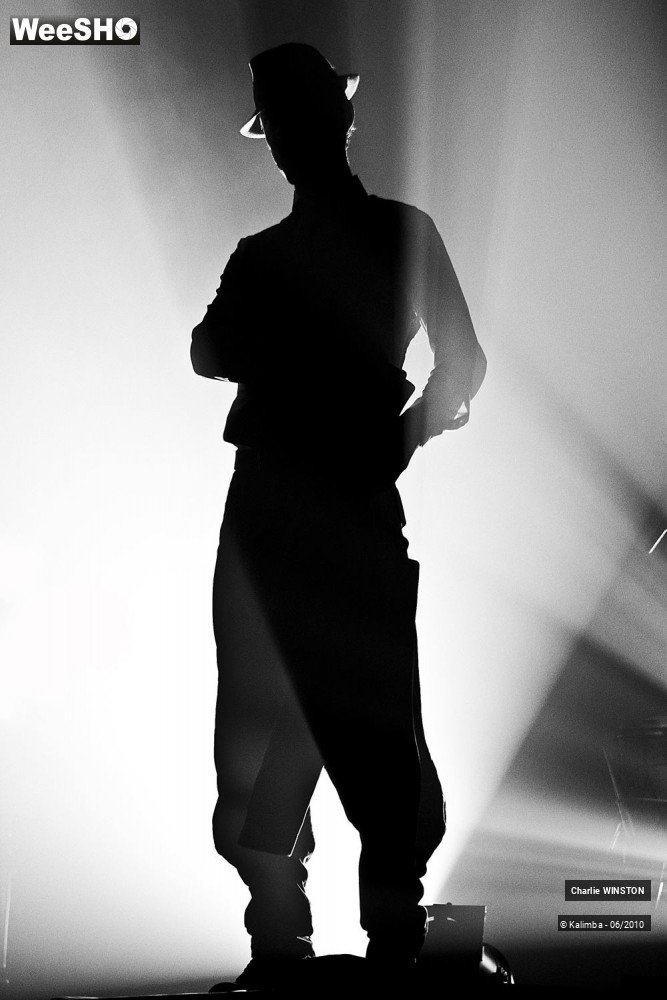 7/39 photos du spectacle Charlie WINSTON