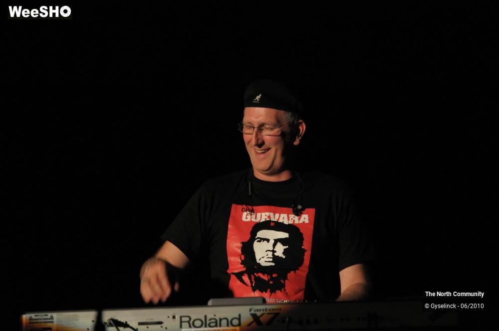 7/41 photos du spectacle The North Community
