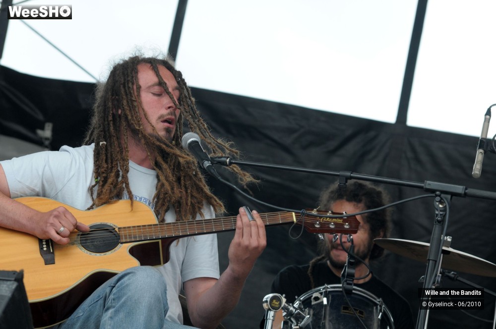 15/25 photos du spectacle Wille and the Bandits