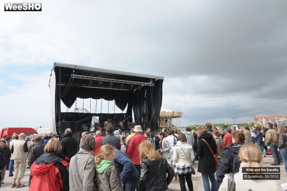 16/25 photos du spectacle Wille and the Bandits