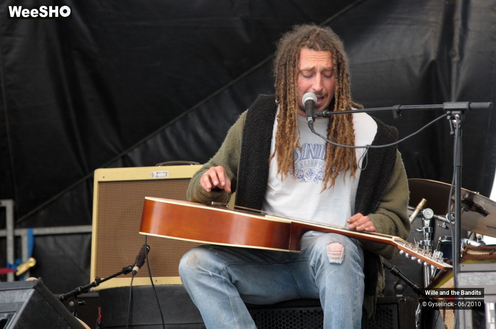 19/25 photos du spectacle Wille and the Bandits