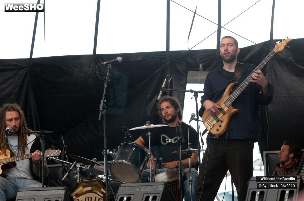 20/25 photos du spectacle Wille and the Bandits