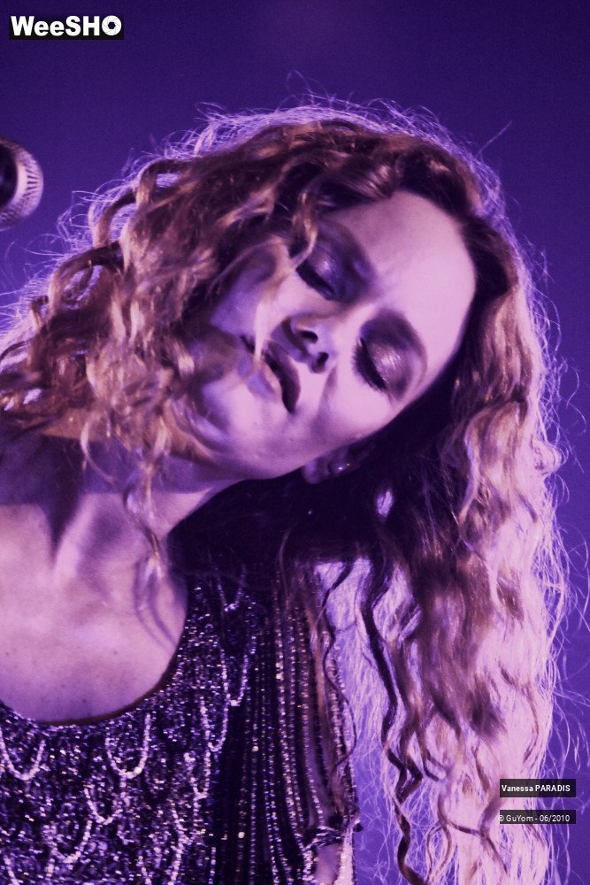11/44 photos du spectacle Vanessa PARADIS