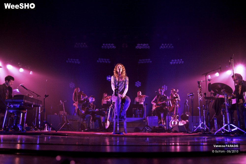 40/44 photos du spectacle Vanessa PARADIS