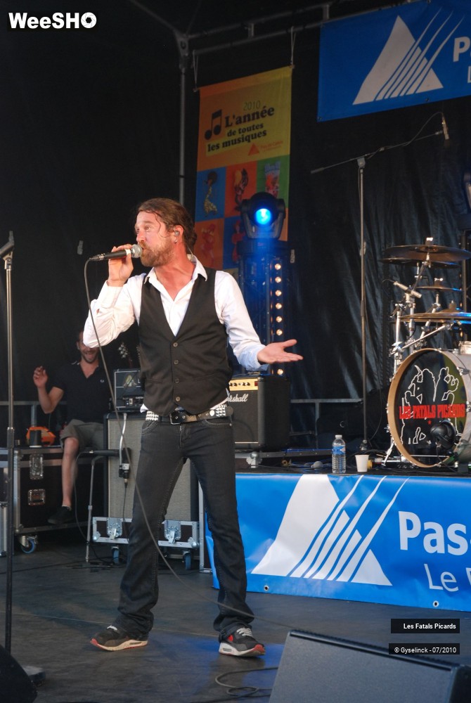 15/44 photos du spectacle Les Fatals Picards