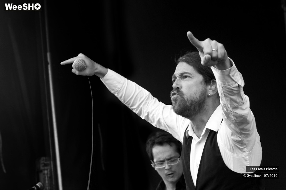 32/44 photos du spectacle Les Fatals Picards