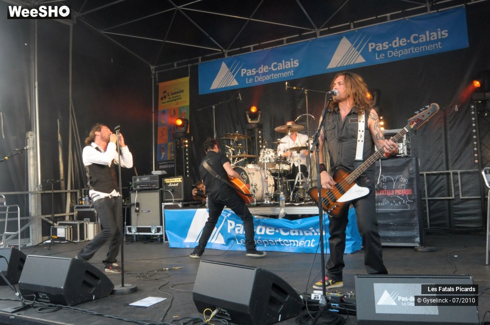 37/44 photos du spectacle Les Fatals Picards