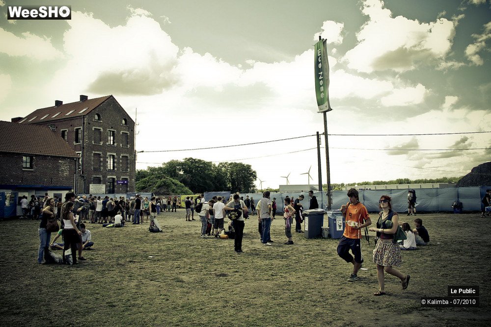 16/41 photos du spectacle Dour Ambiance Jour 3