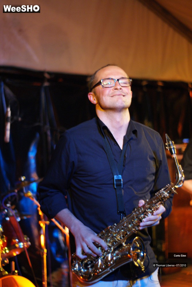 26/28 photos du spectacle Corto Sinn