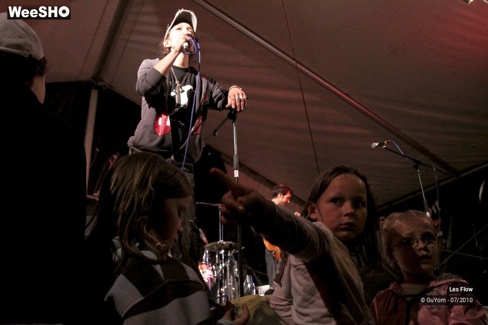 38/50 photos du spectacle Les Flow