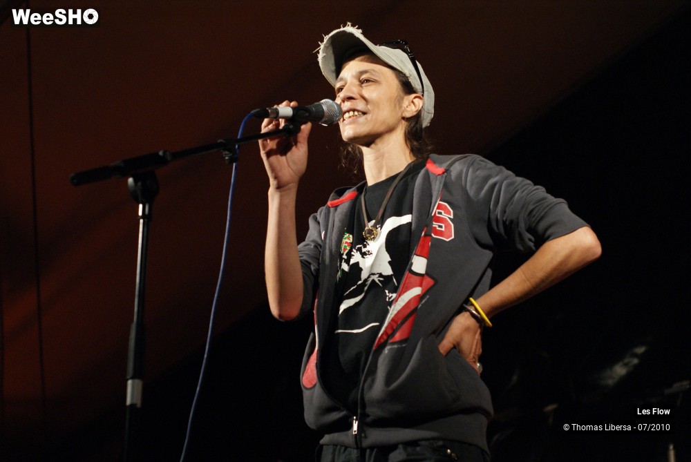 26/27 photos du spectacle Les Flow