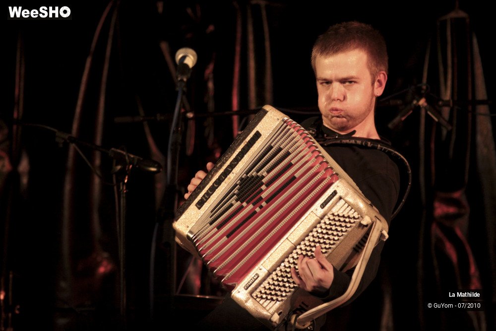 21/35 photos du spectacle La Mathilde