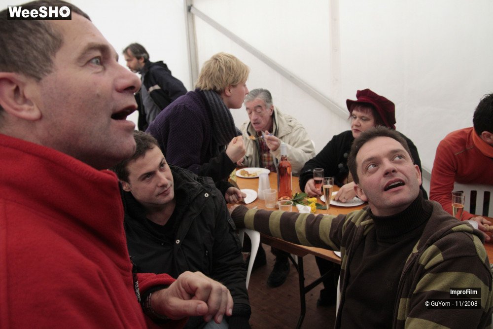 10/47 photos du spectacle Le Plus Beau Jour de ma Vie : Catering