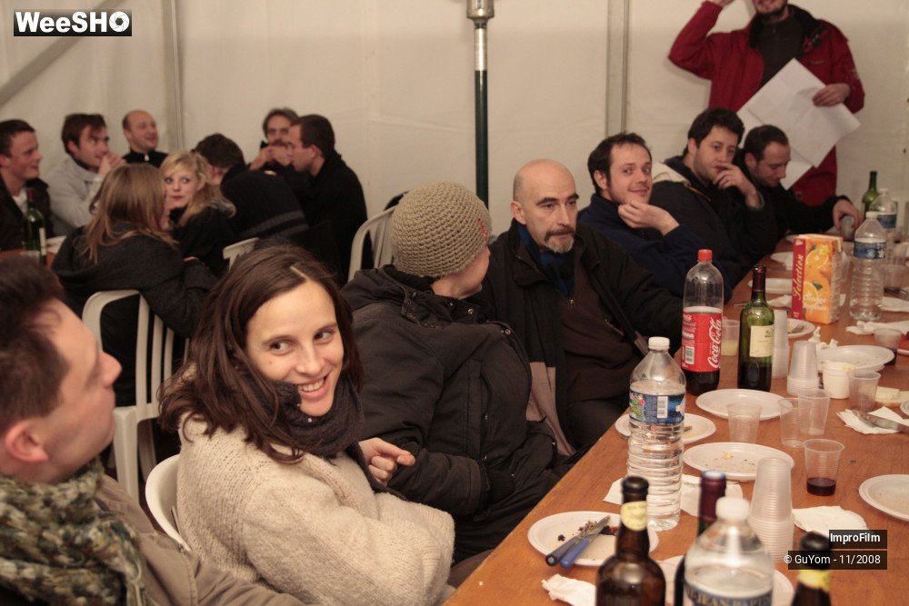 16/47 photos du spectacle Le Plus Beau Jour de ma Vie : Catering