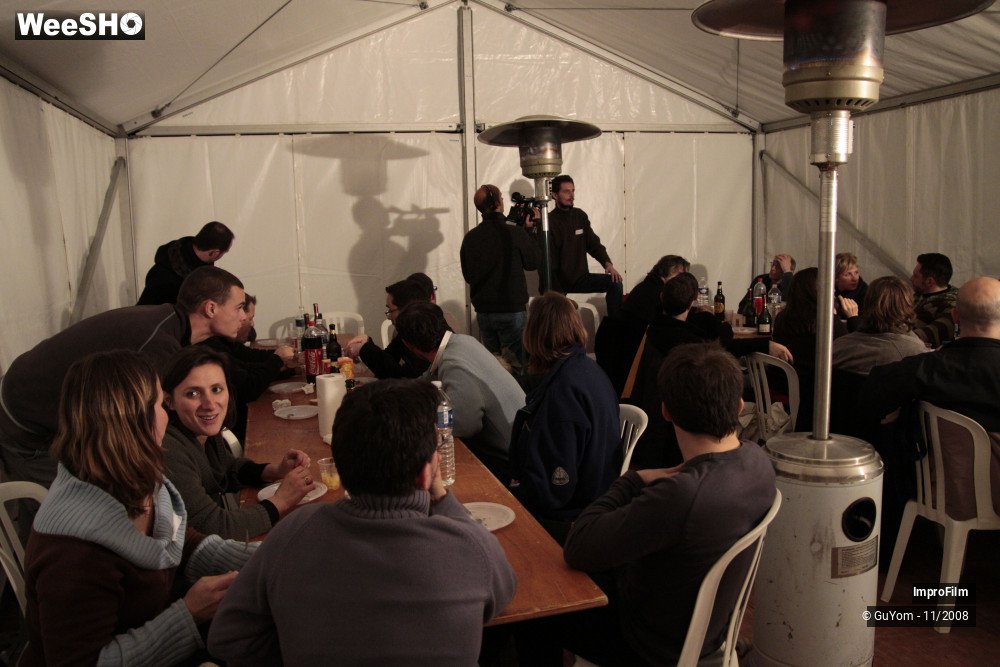 17/47 photos du spectacle Le Plus Beau Jour de ma Vie : Catering