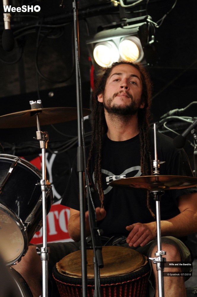 14/26 photos du spectacle Wille and the Bandits