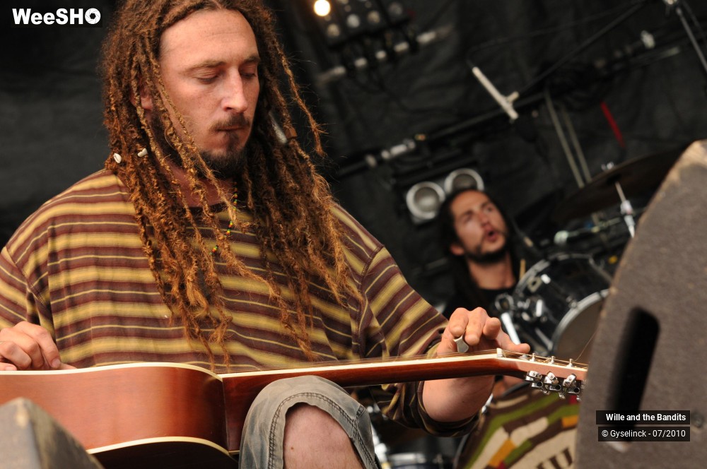 19/26 photos du spectacle Wille and the Bandits