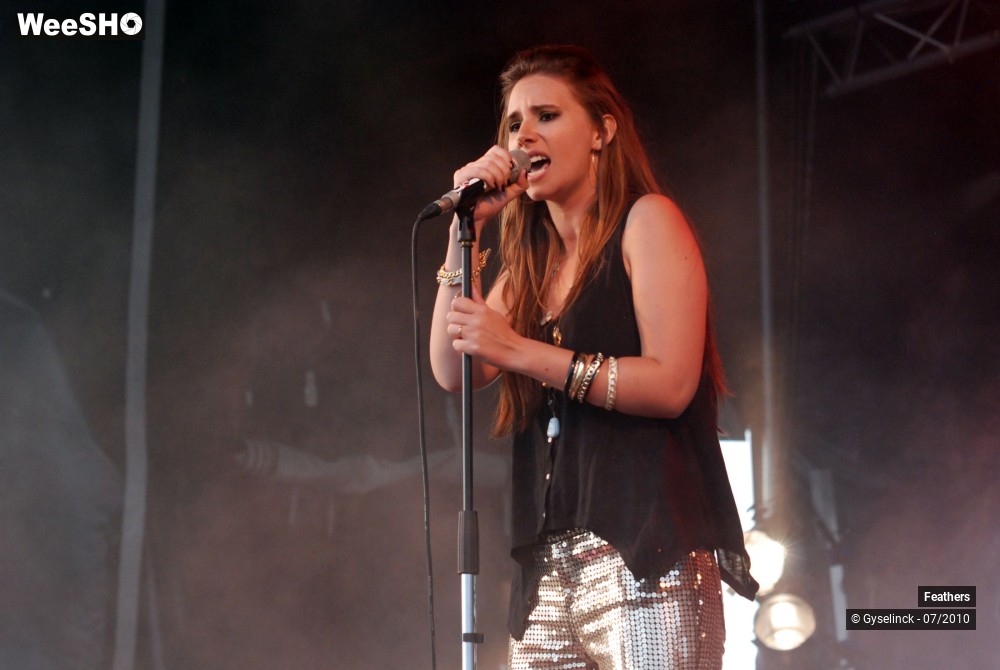 3/15 photos du spectacle Feathers