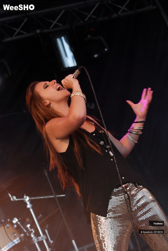 13/15 photos du spectacle Feathers