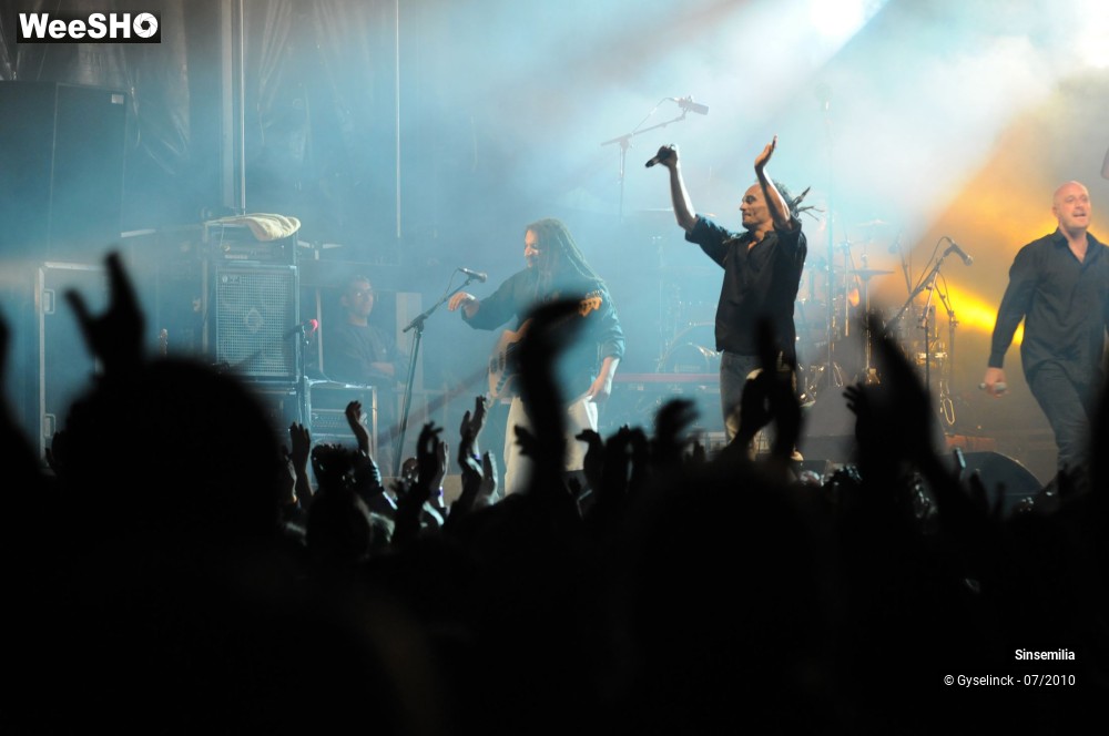 15/22 photos du spectacle Sinsemilia